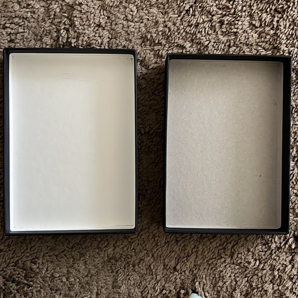 Small Gucci Box - Picture 2 of 4